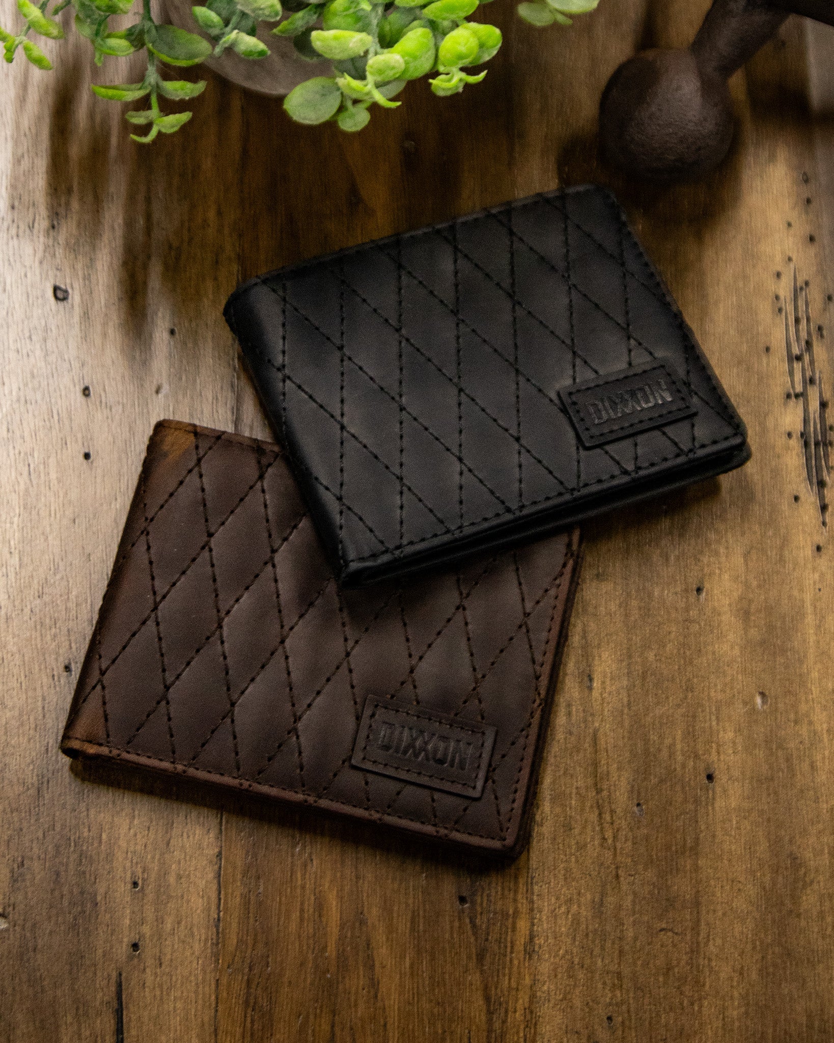 Andar x Dixxon Quilted Leather Wallet - Saddle Brown - Image 3