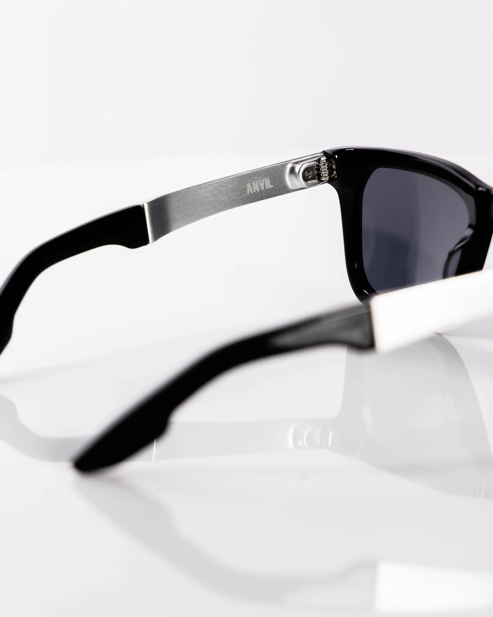 Anvil Metal Sunglasses - Black & Gray - Image 8