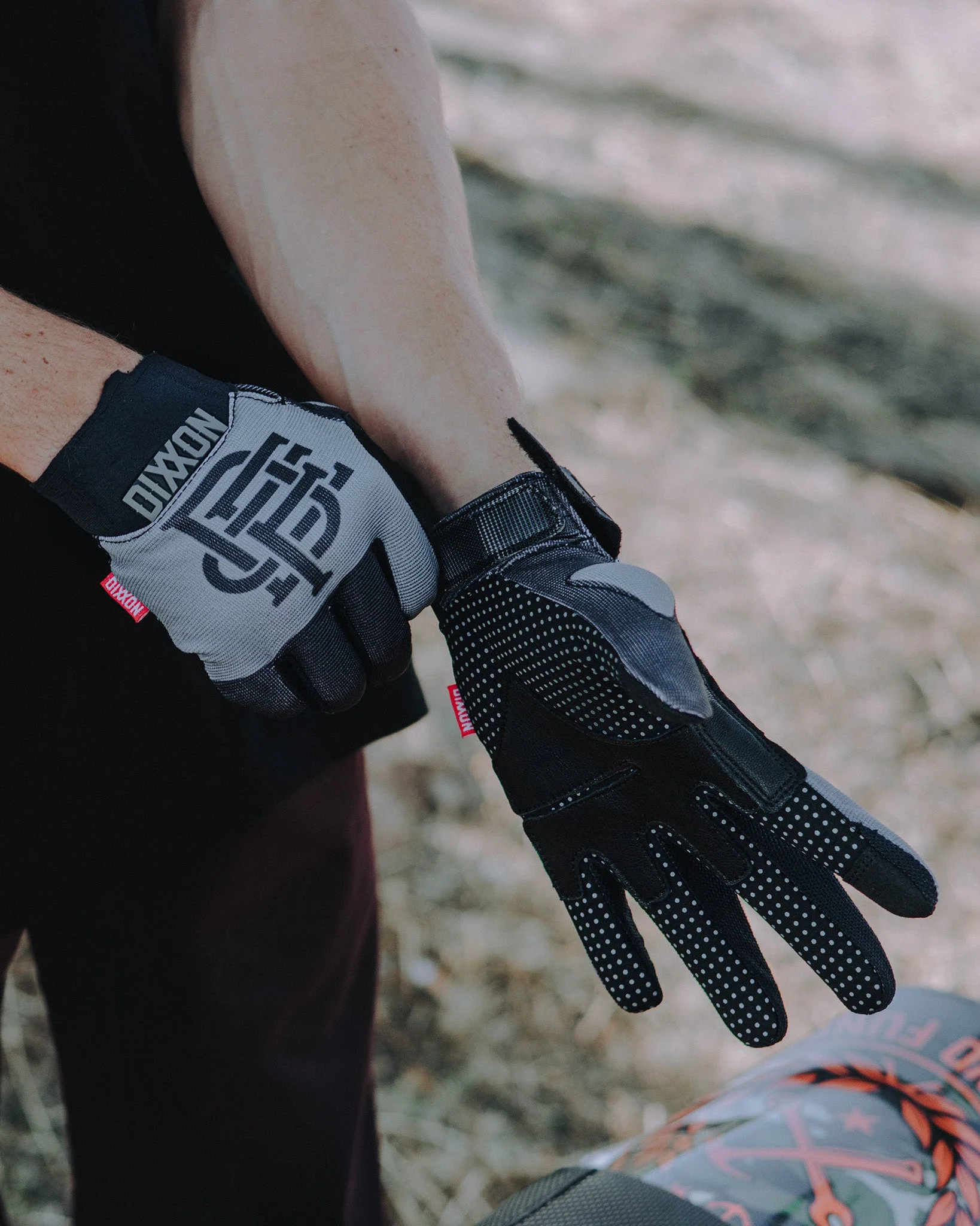 BRAAP Moto Gloves - Badge - Black & Gray - Image 2