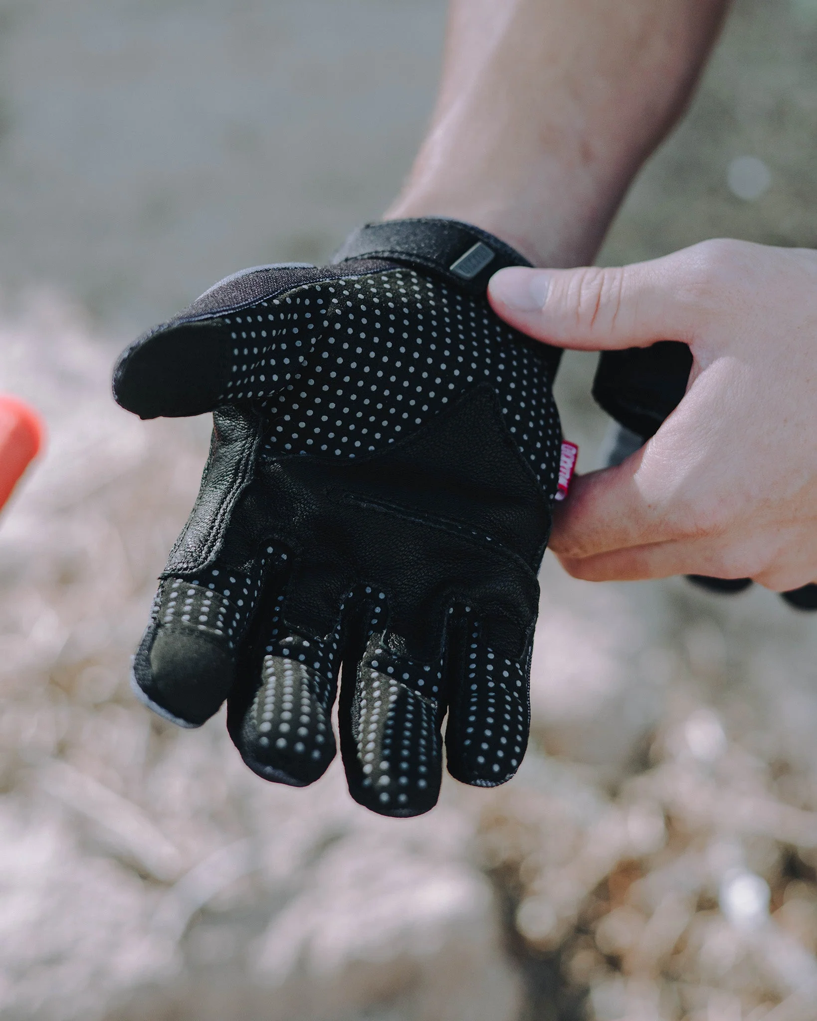 BRAAP Moto Gloves - Badge - Black & Gray - Image 3