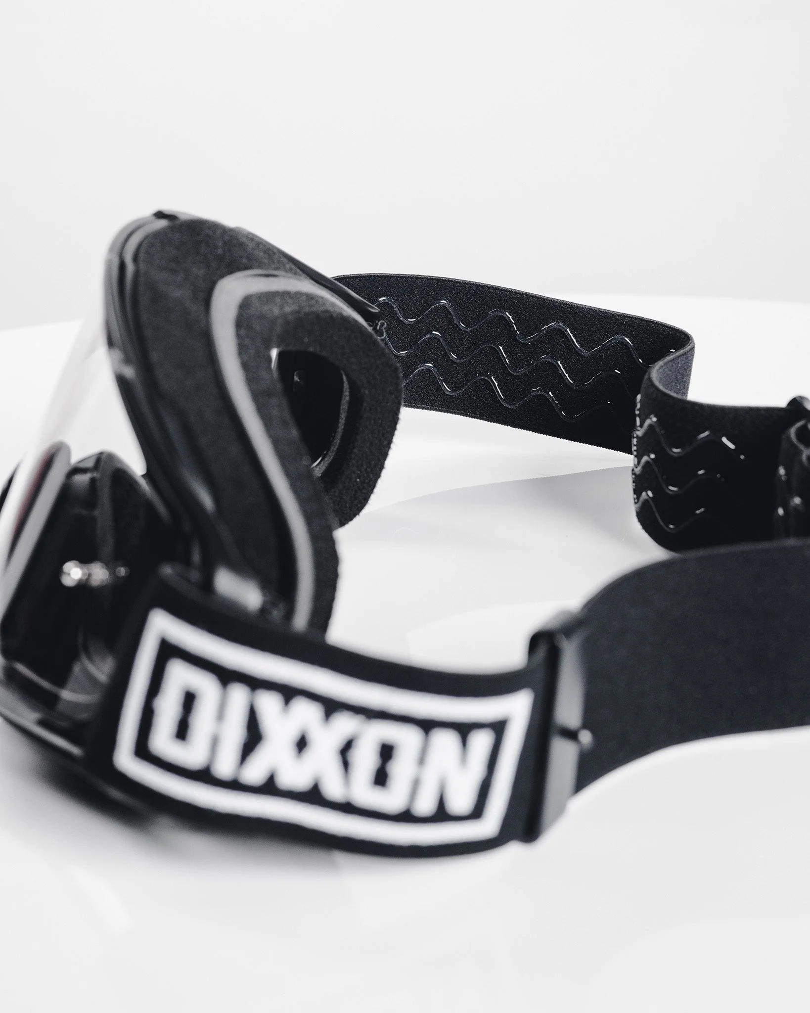 Contender MX Goggles - Black & White / Clear Lens - Image 4