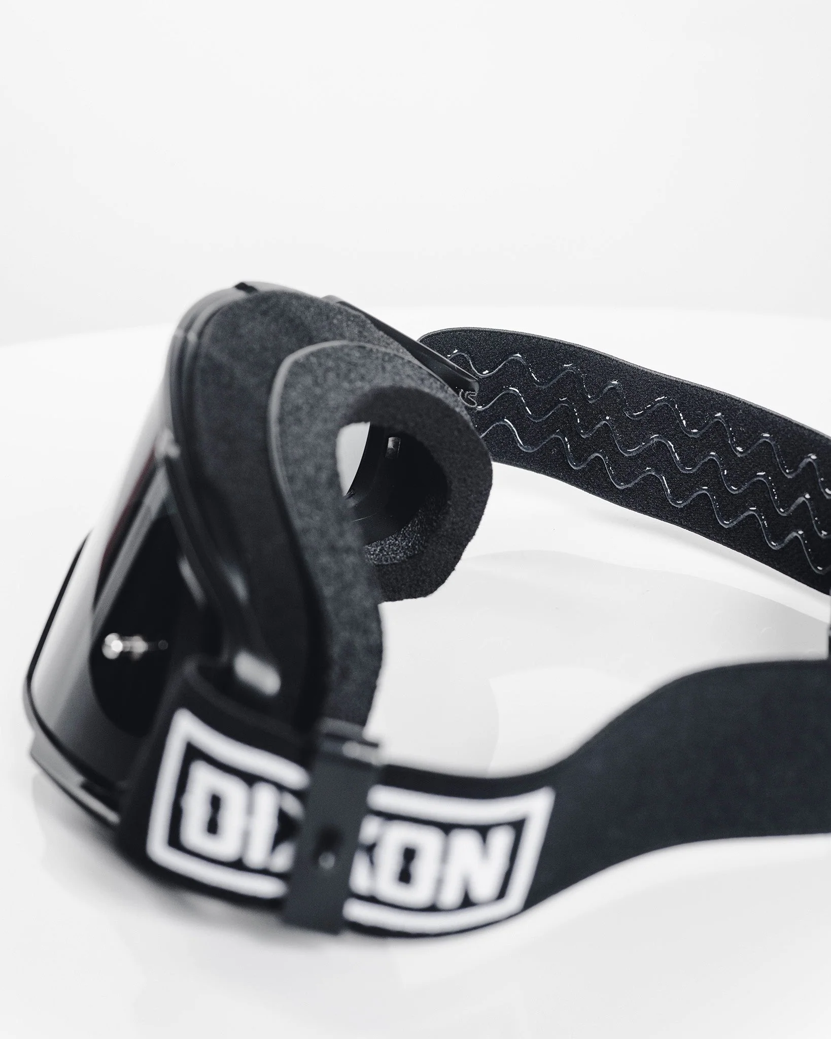 Contender MX Goggles - Black & White / Gray Lens - Image 3
