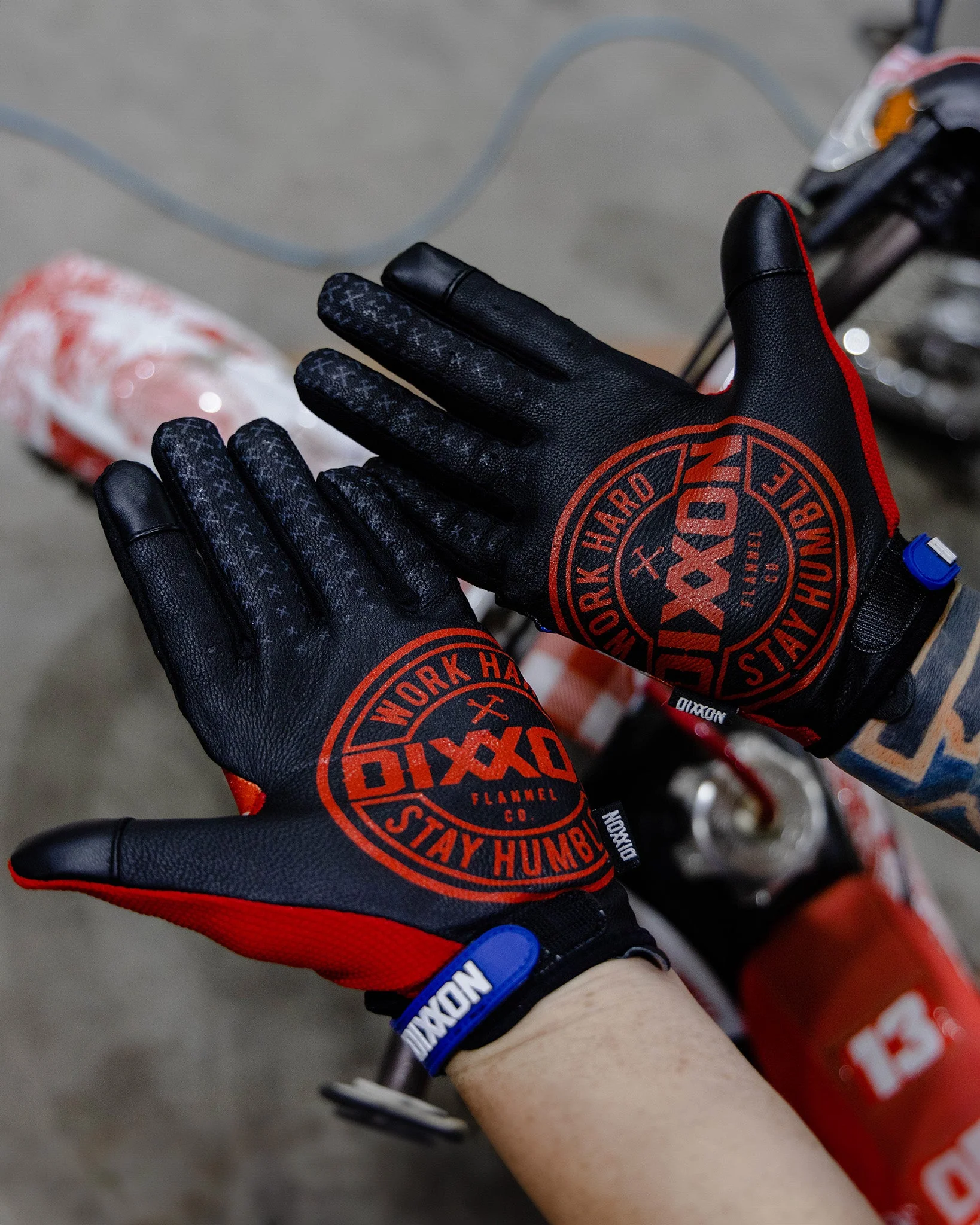 Corpo Moto Gloves - Red, White, & Blue - Image 2