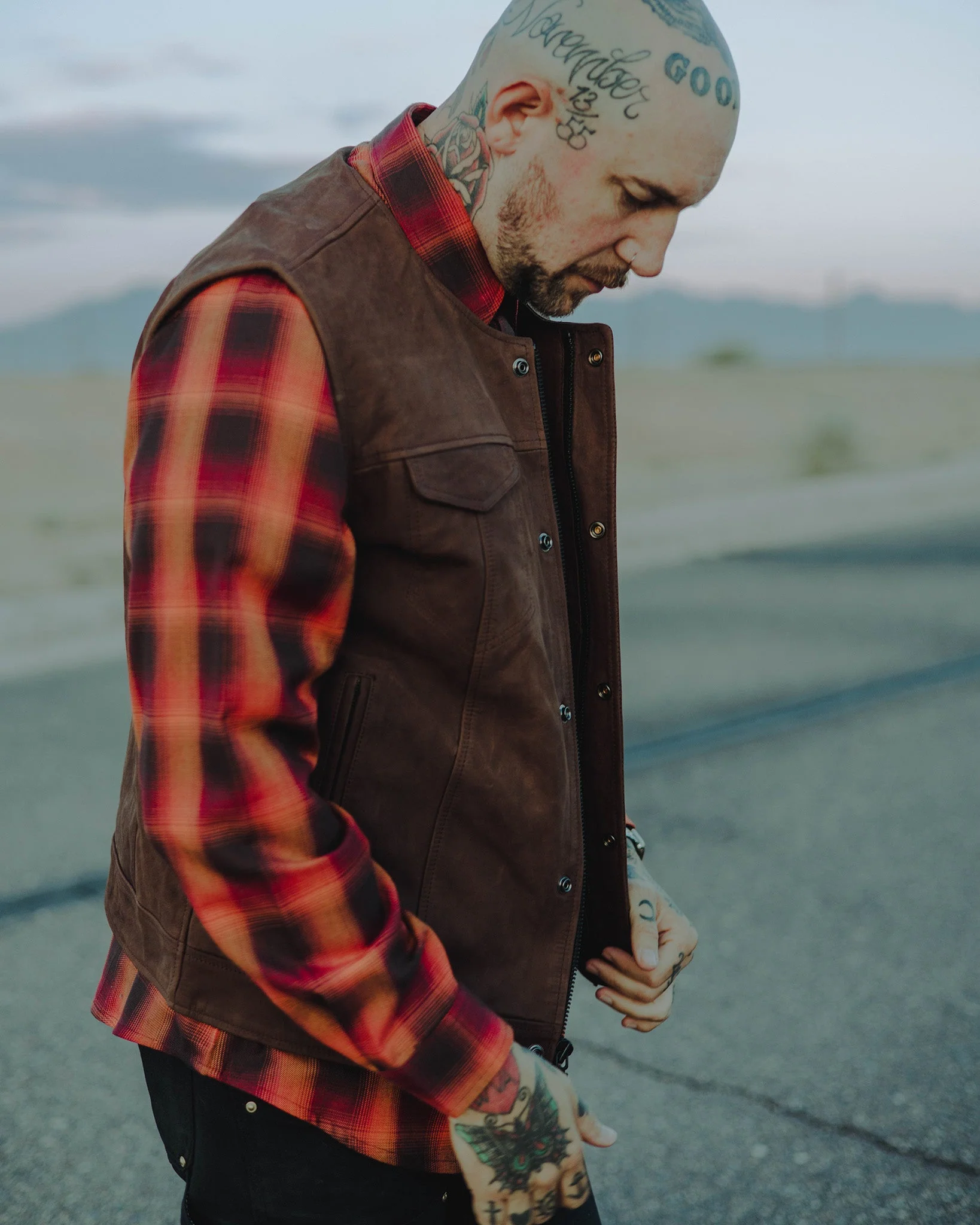 Deadwood Suede Leather Vest - Mahogany - Image 2
