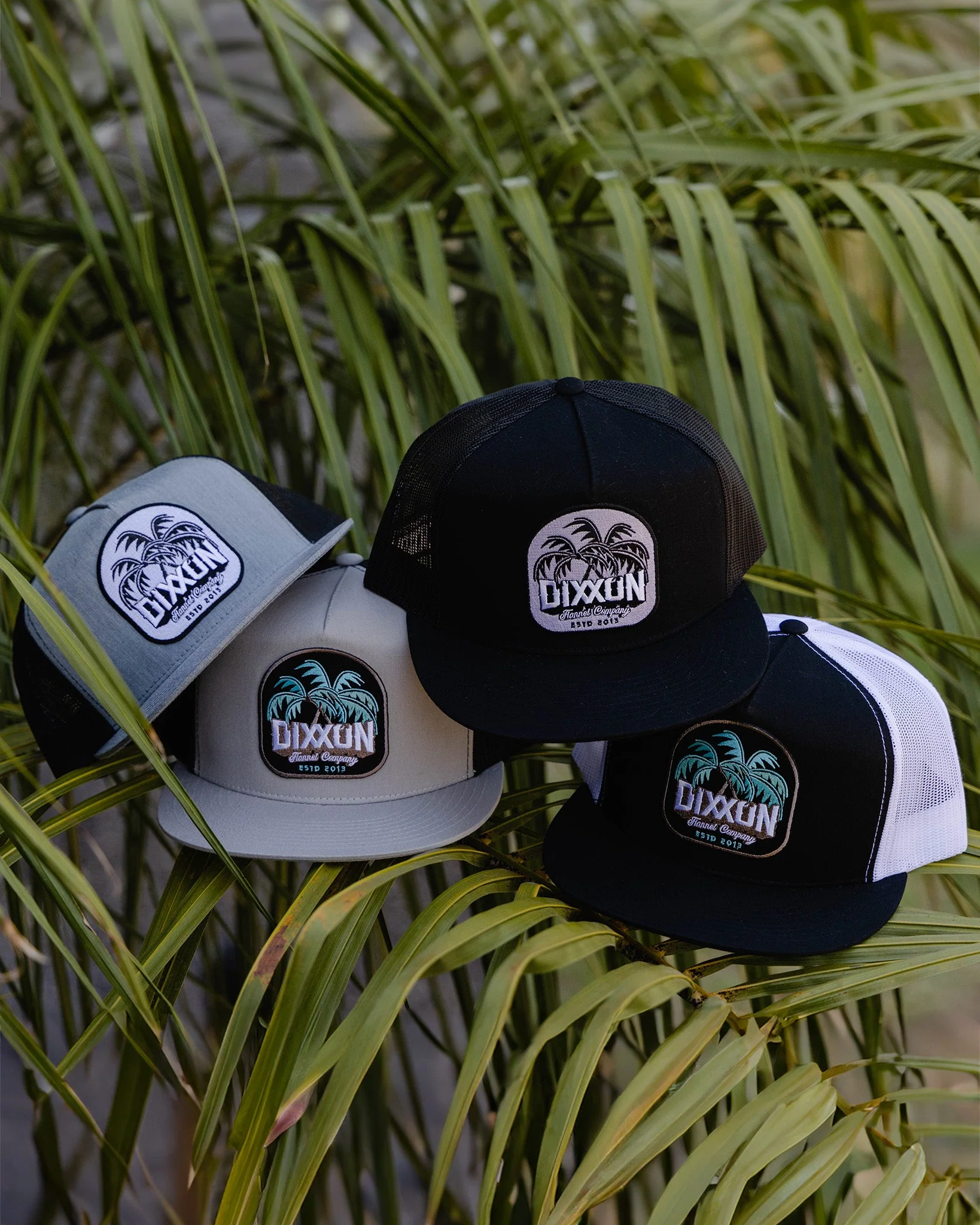 Dueling Palms Flat Bill Trucker Snapback- White & Black - Image 3