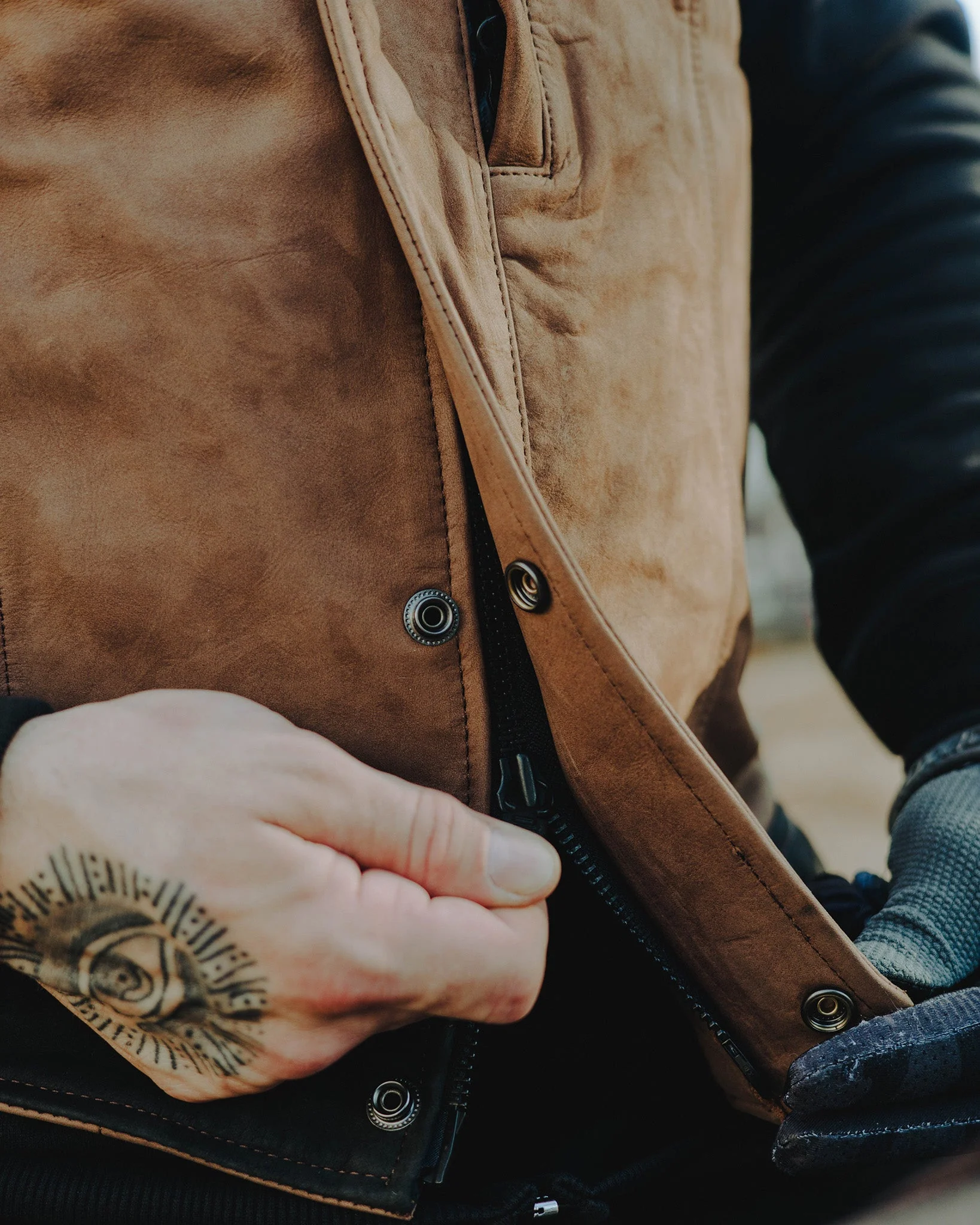 Humboldt Diamond Stitch Suede Leather Vest - Black & Mahogany - Image 3