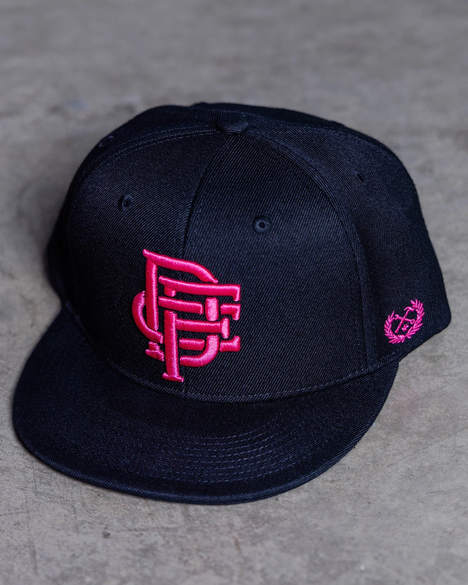 Icon Flat Bill Snapback - Image 8