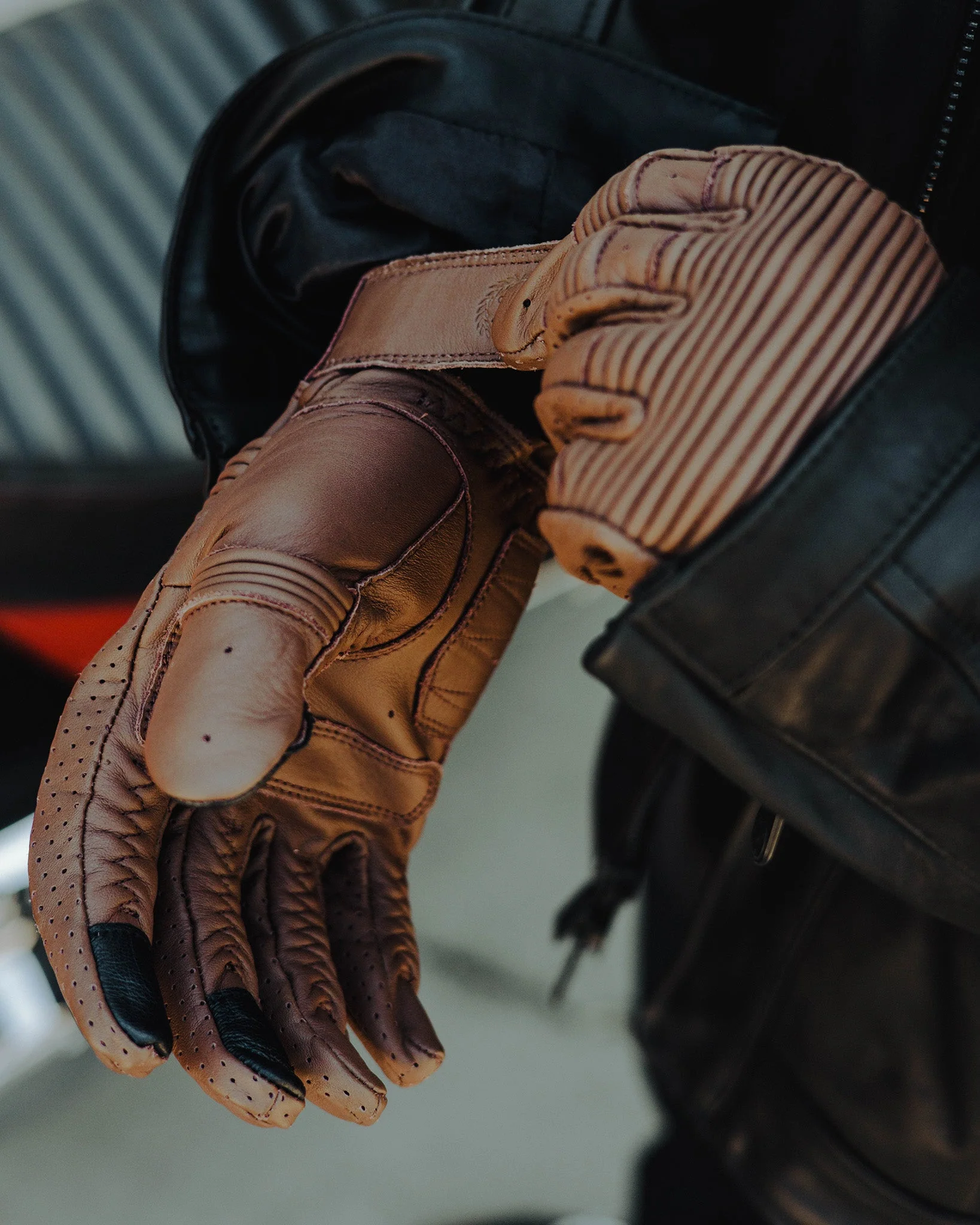 Jasper Leather Moto Gloves - Brown - Image 3