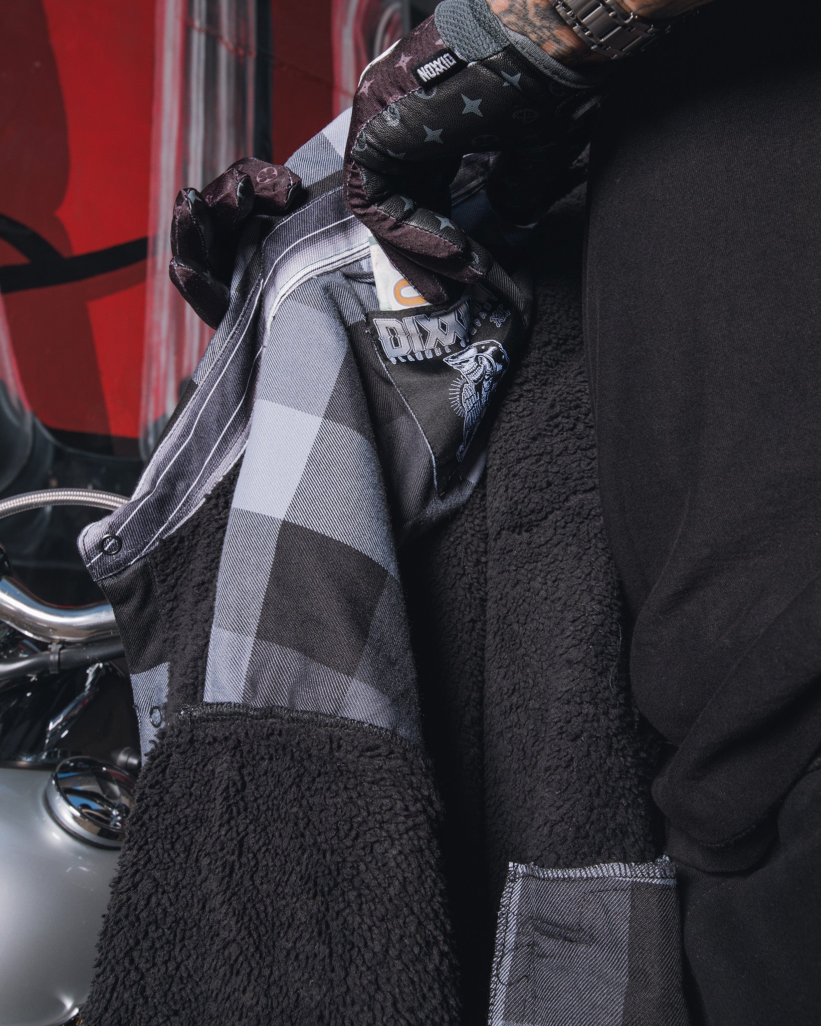 La Muerte Sherpa Lined Flannel Jacket - Image 5