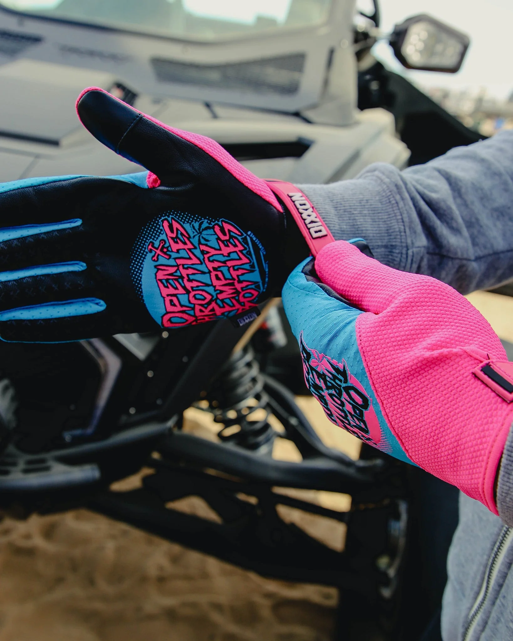 Open Throttles Moto Gloves - Image 2