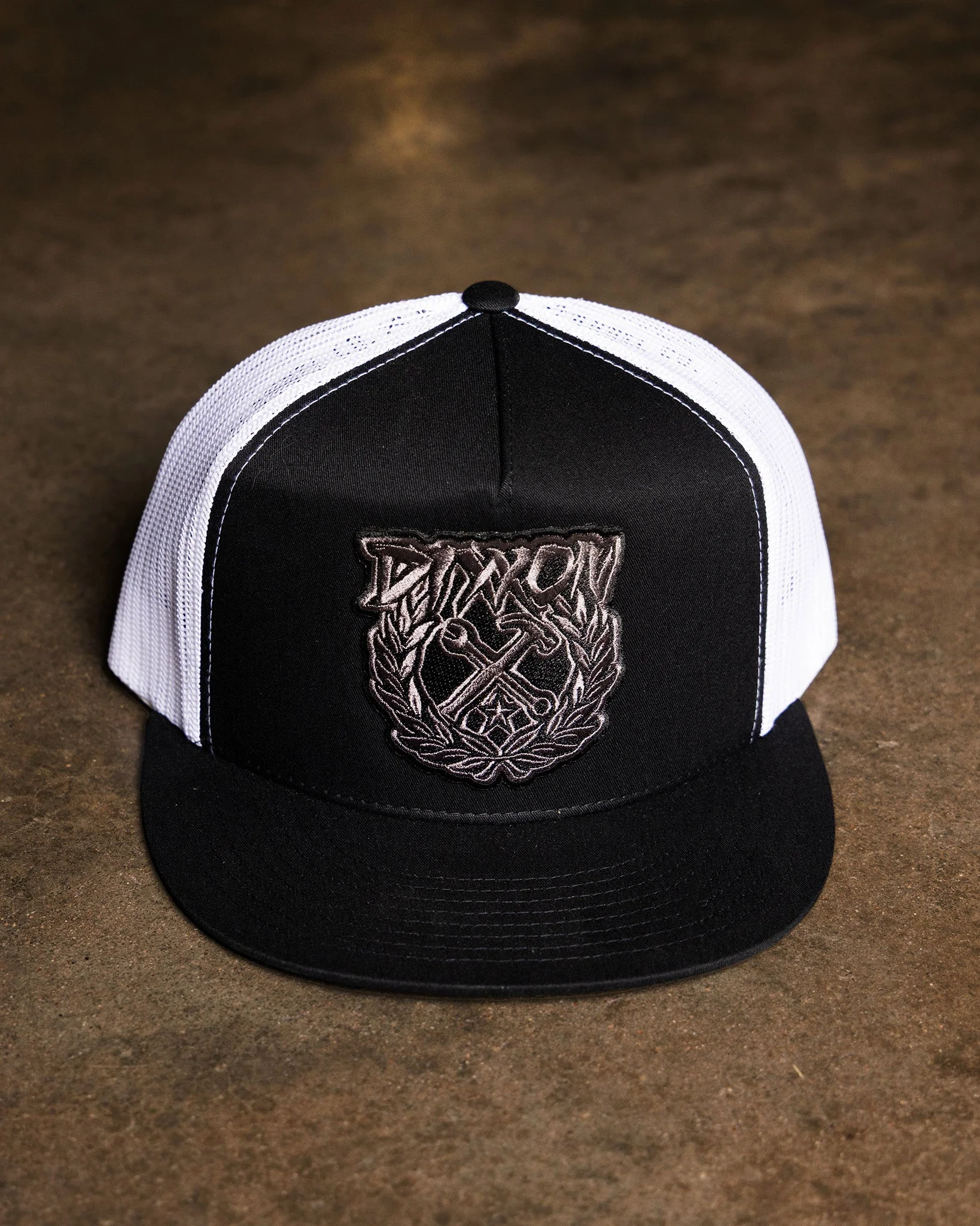 Party Crest Flat Bill Trucker Snapback - Black & Gray - Image 5