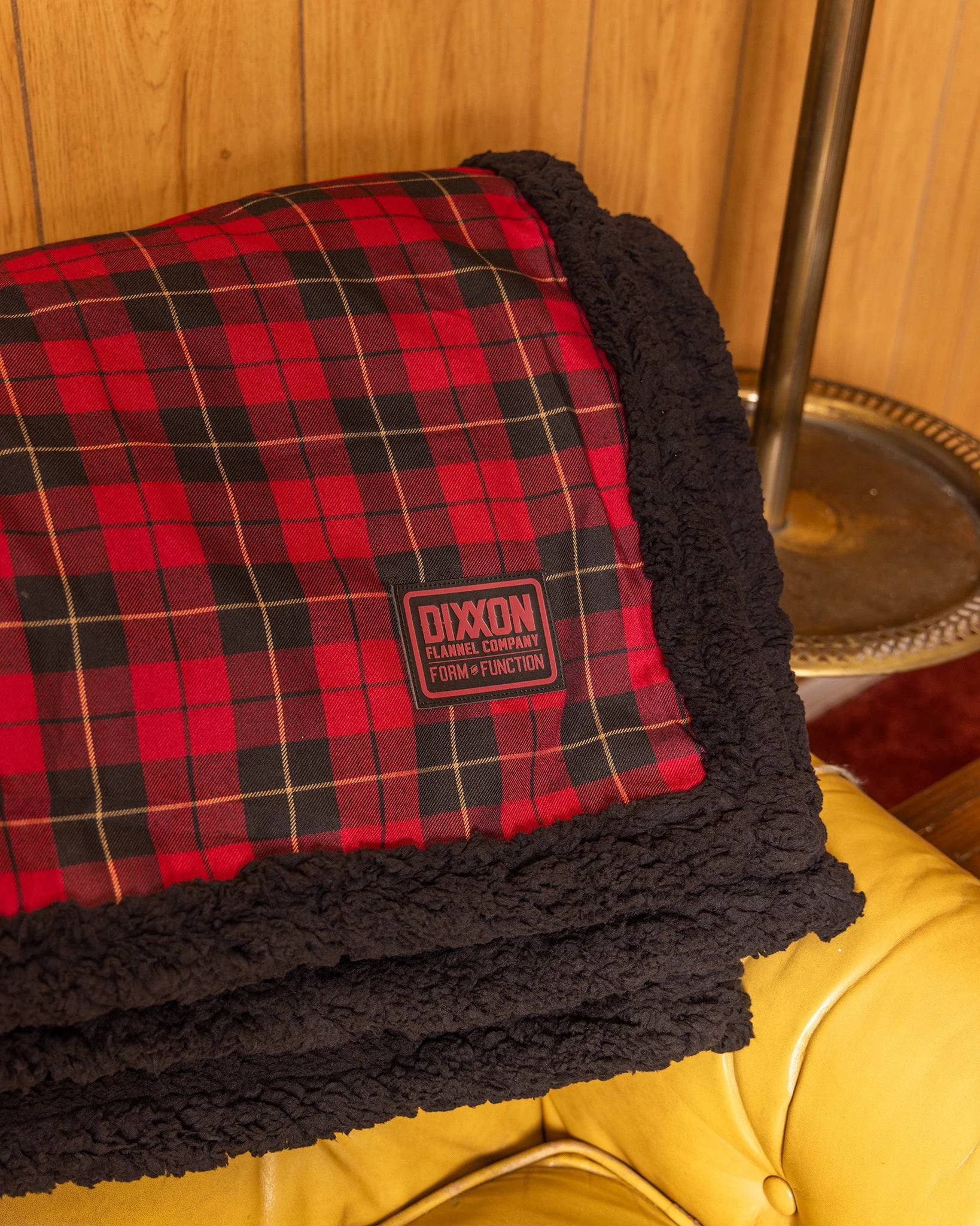 Ralphie Flannel Sherpa Blanket - Image 2
