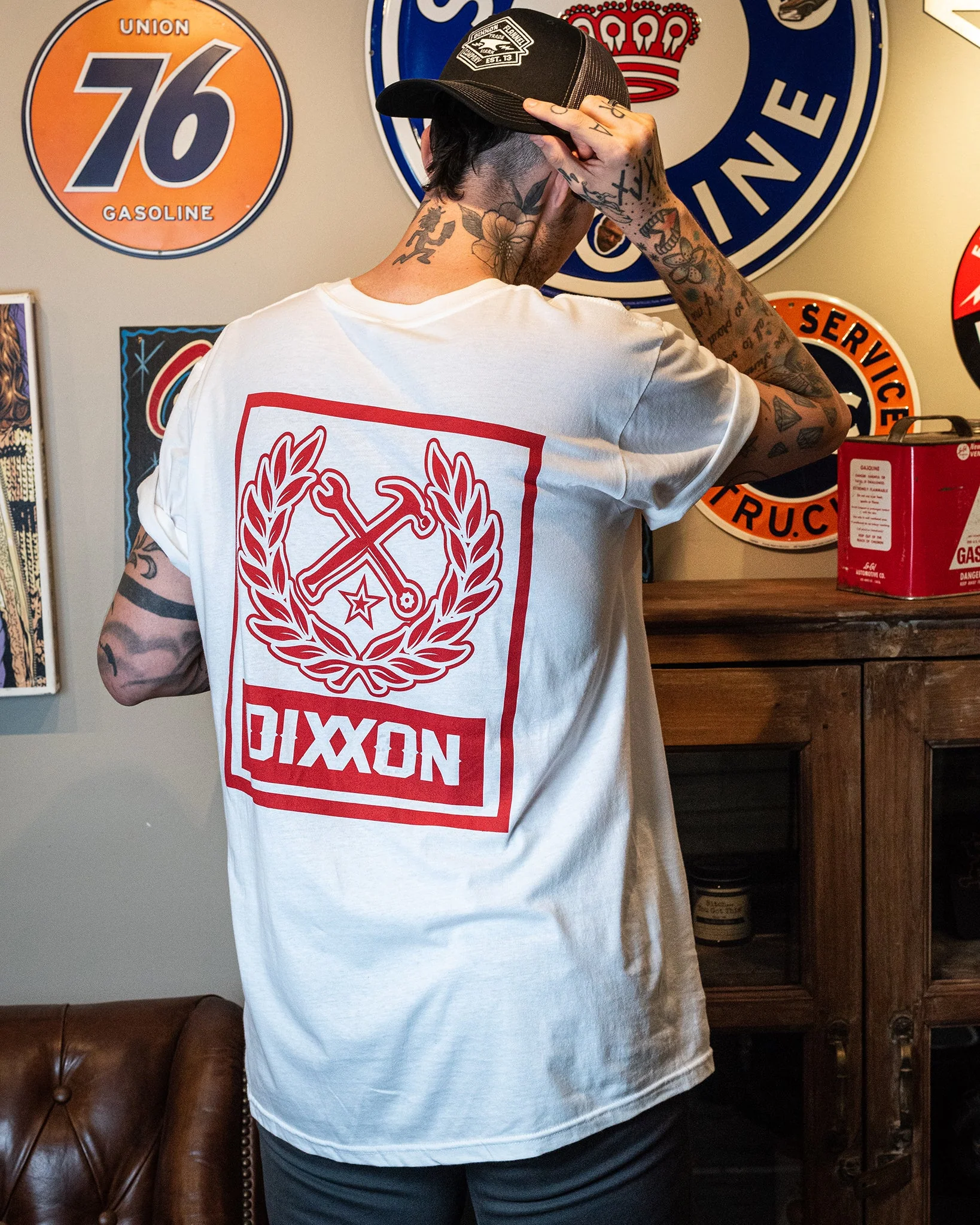 Red Box Crest T-Shirt - White - Image 5