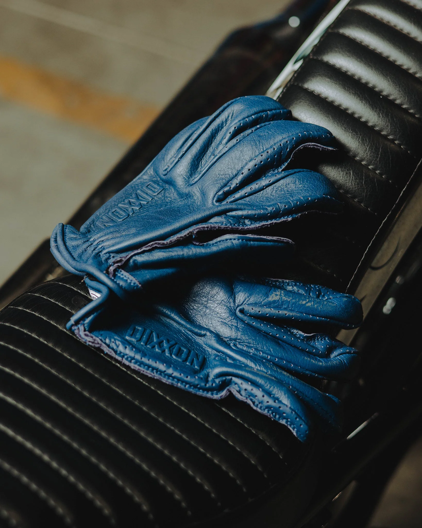 Roper Leather Moto Gloves - Steel - Image 2