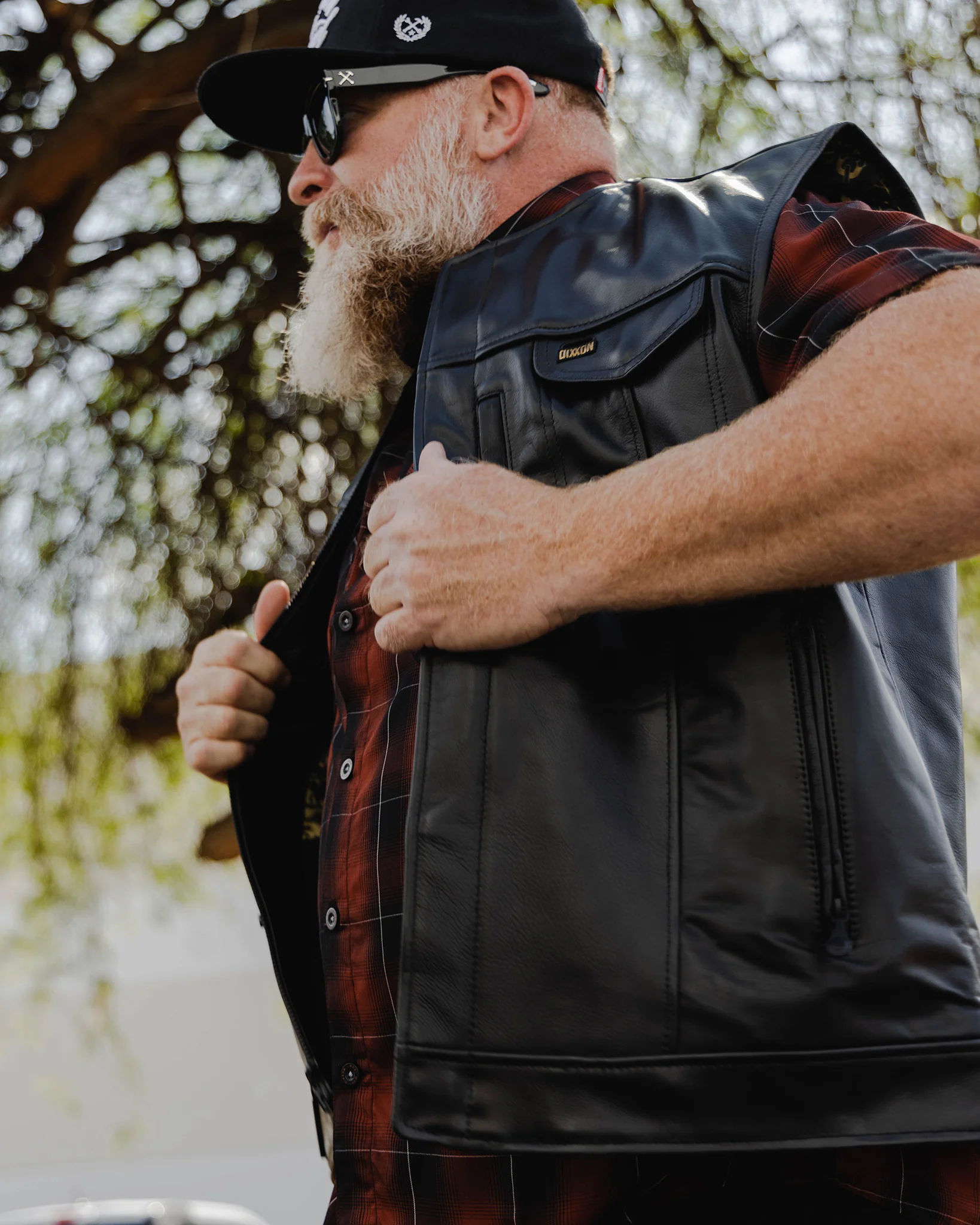Walker Leather Vest - Black - Image 2