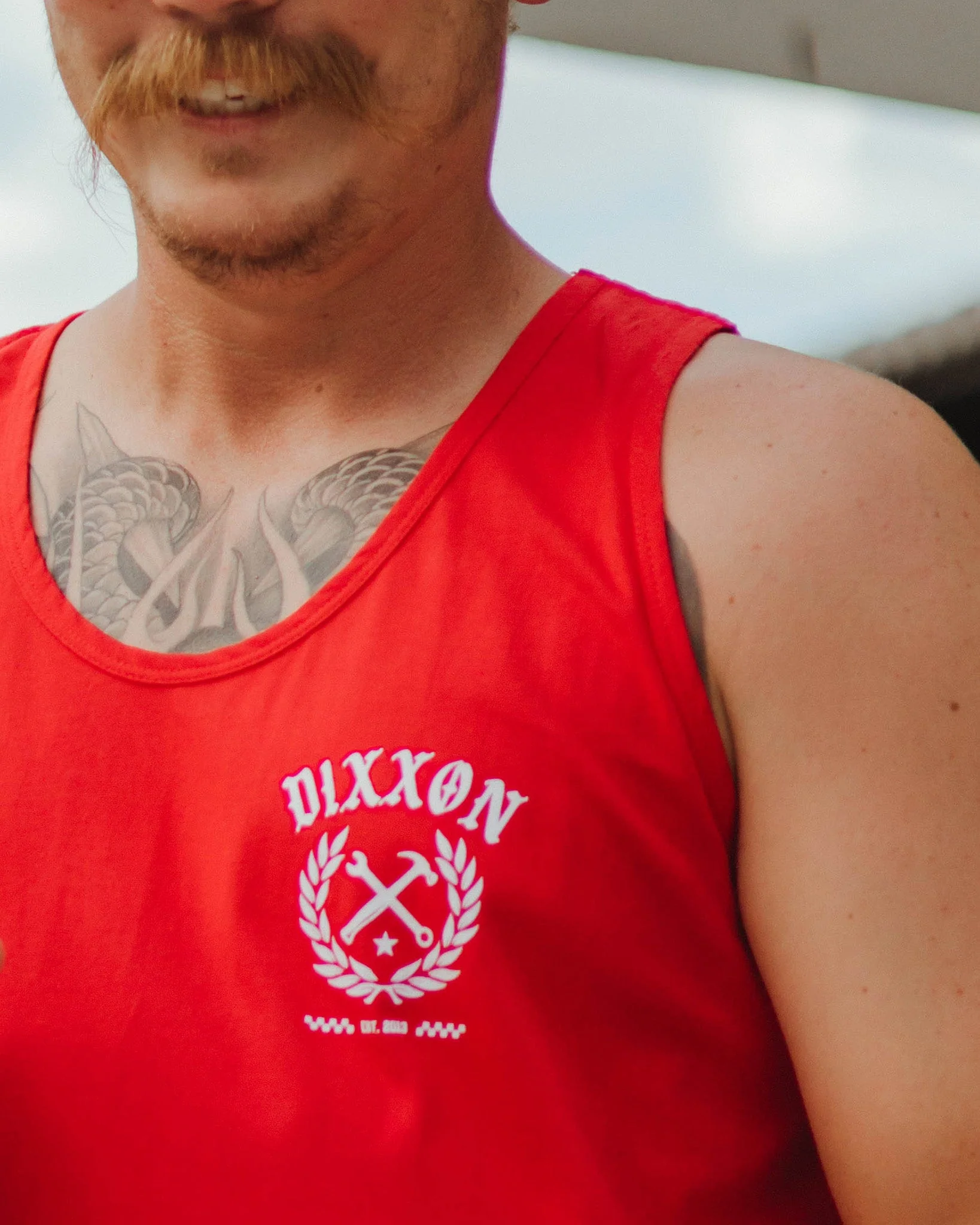 White Cruz Tank - Red - Image 2