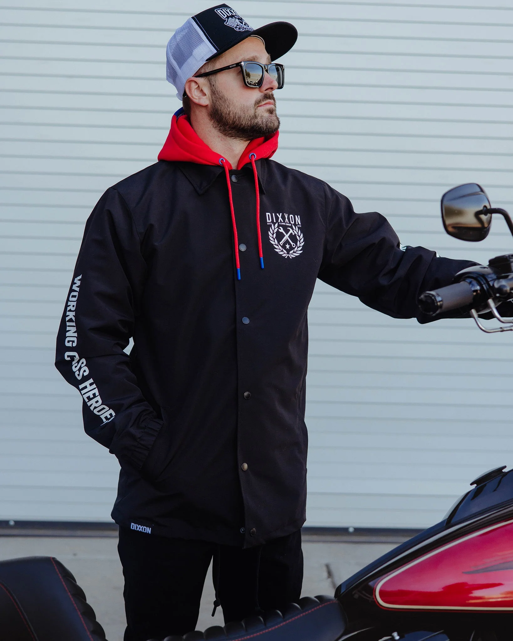 White Tradition Badge Coaches Jacket - Black - Image 2