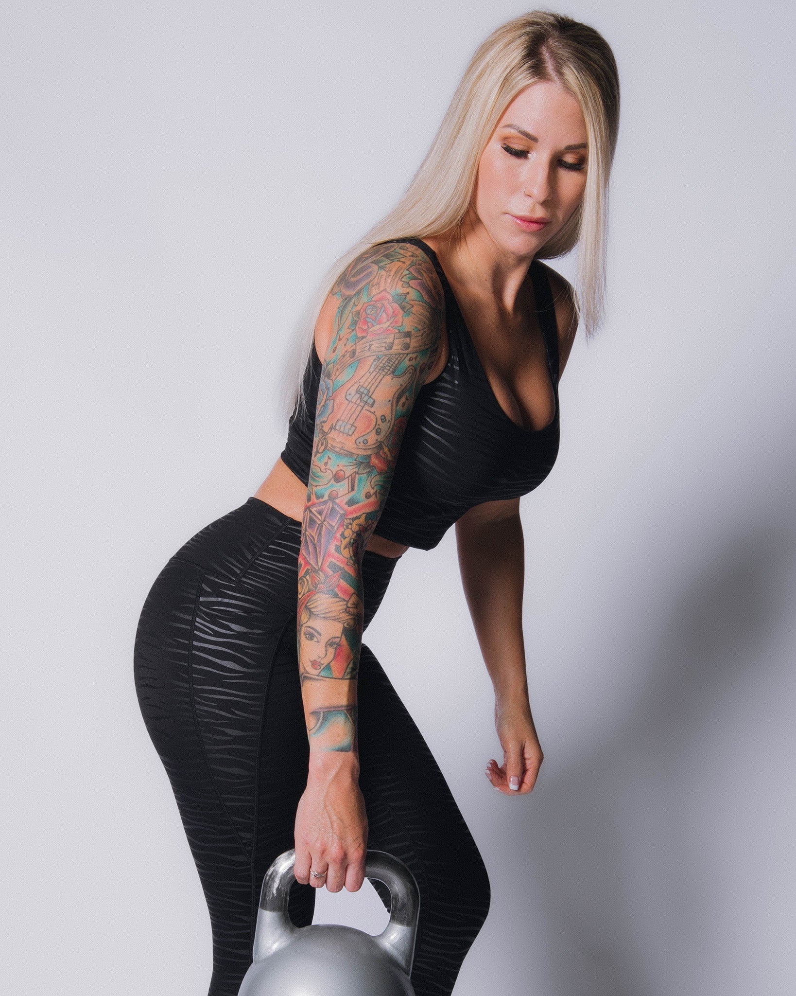 Women's La Tigra Classic Crop Top - Image 3