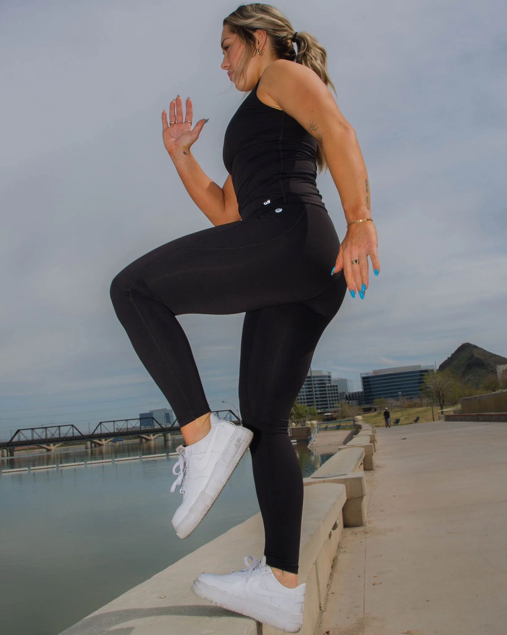 Women's Classic Tank - Black - Image 3