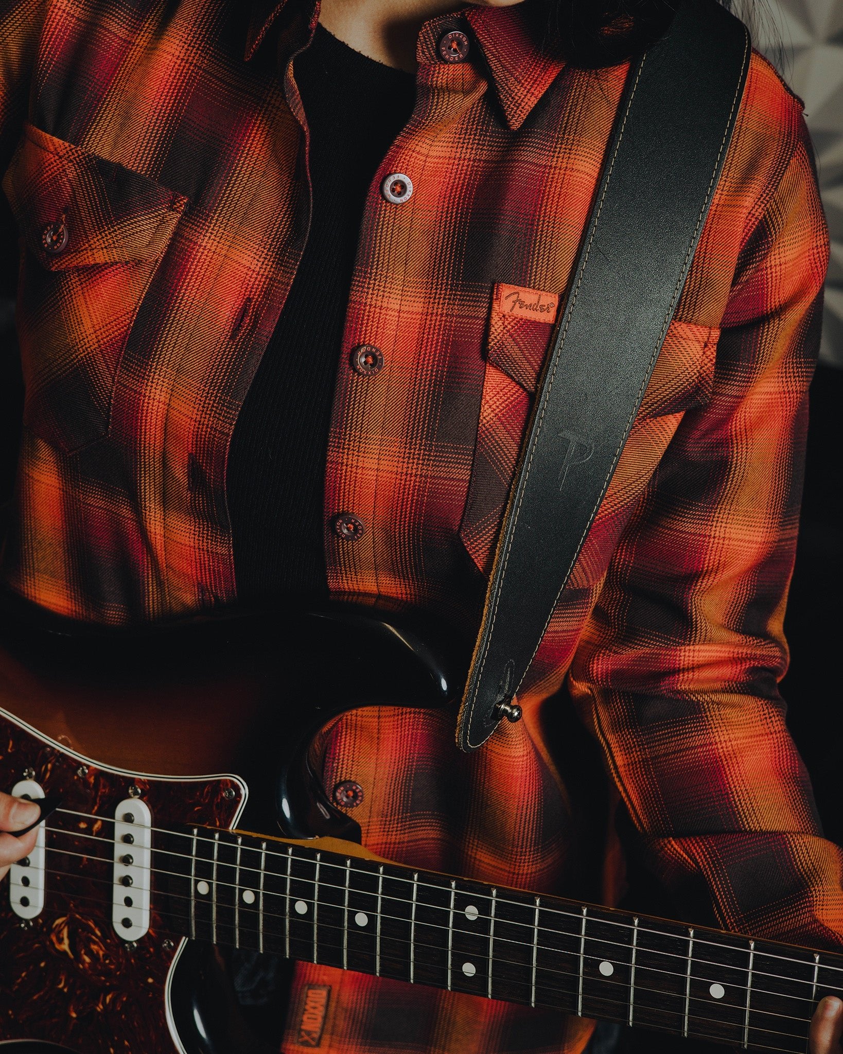 Women's Fender "Stratocaster" Flannel - Image 3