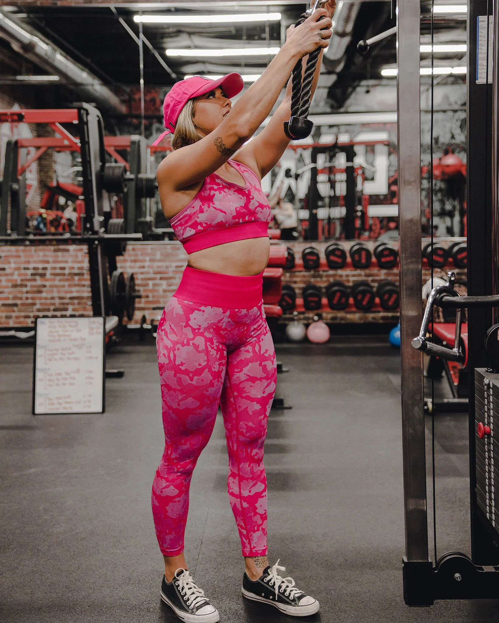 Women's Seamless Sports Bra - Pink Camo - Image 7